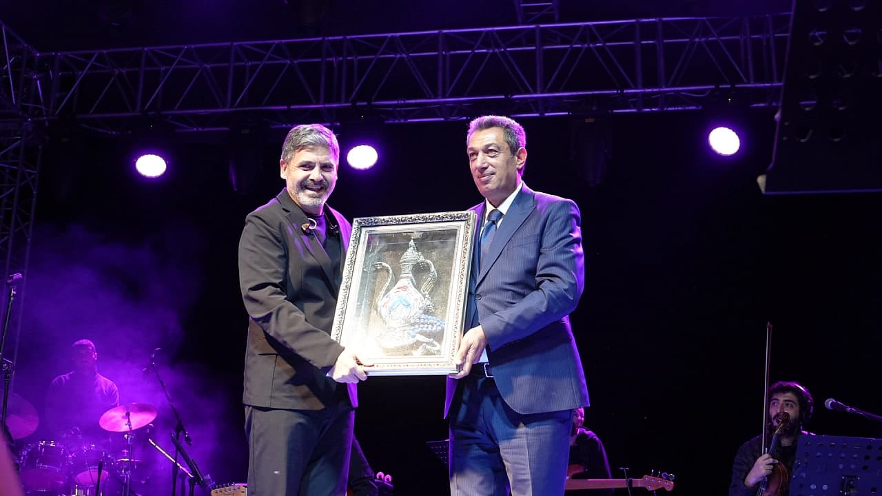 29. Hazar Şiir Akşamları’nda Muhteşem Final: Sivrice’de Ender Balkır Rüzgârı