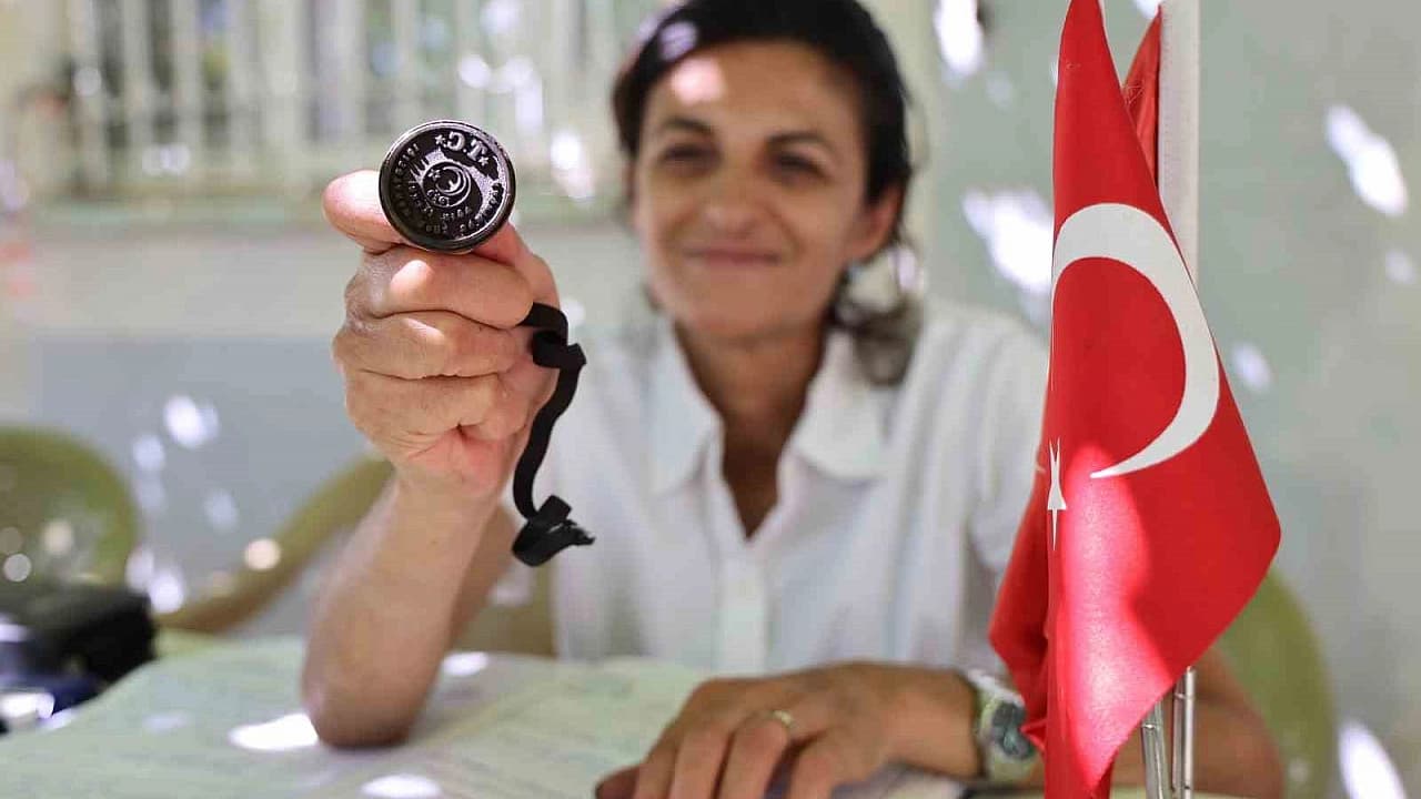 Elazığ’ın Ağın İlçesinde Kadın Muhtar 23 Yıldır Görevde