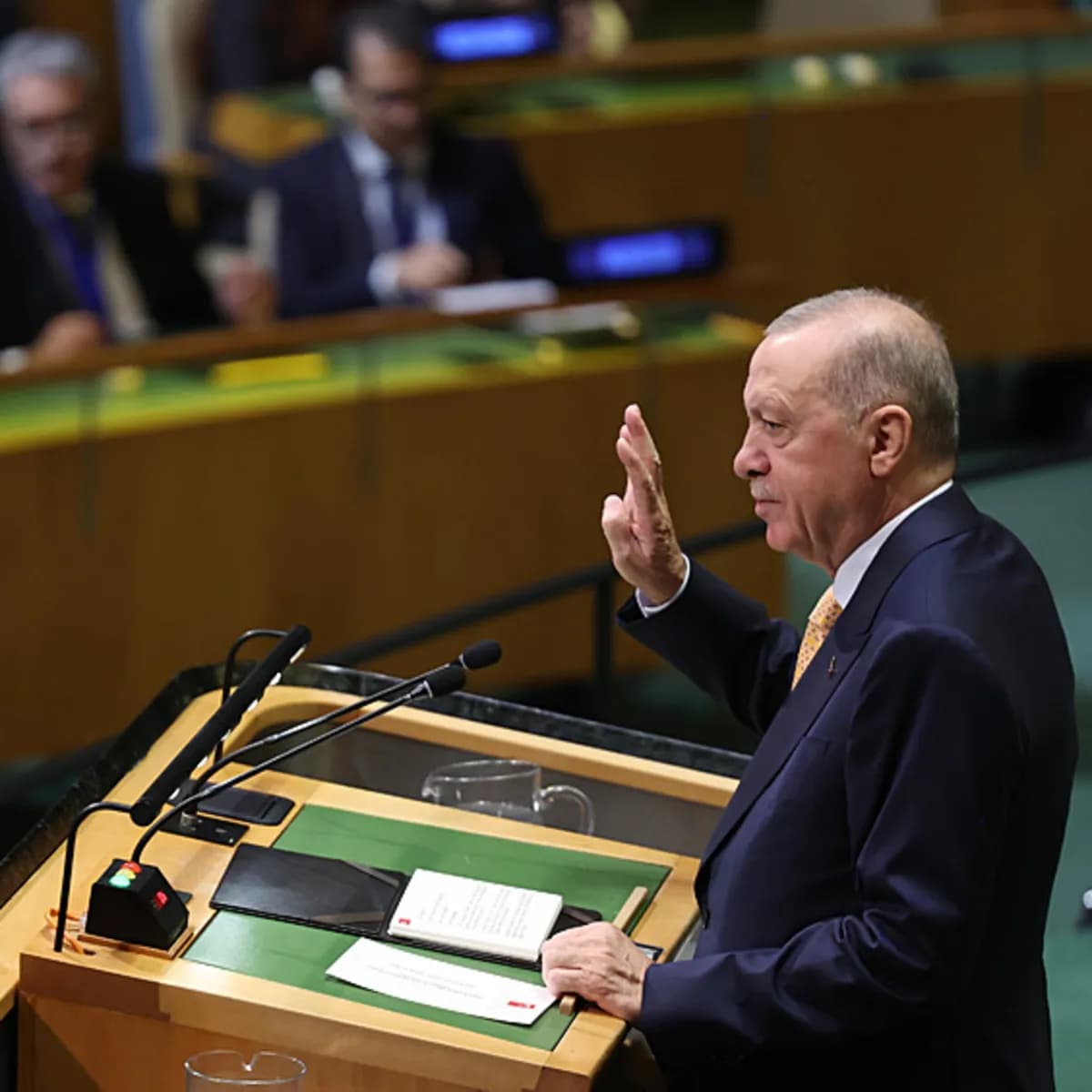 Cumhurbaşkanı Erdoğan'dan BM Genel Kurulu'nda Sezai Karakoç Şiiriyle Güçlü Mesaj