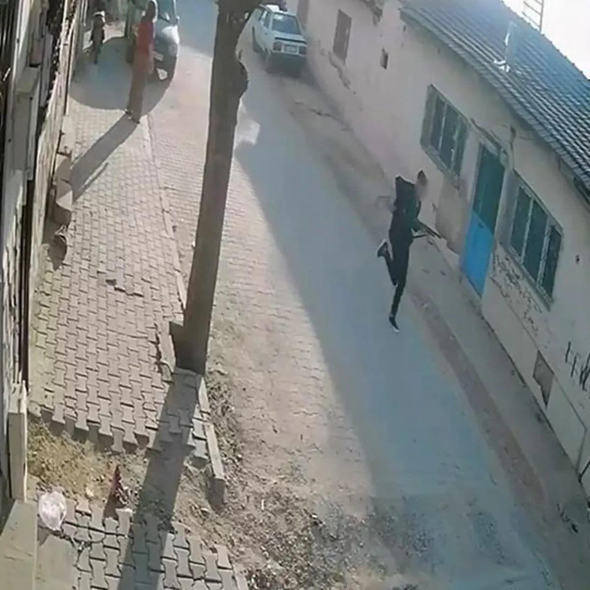 Turgutlu'daki Okul Saldırısında Korkunç Detaylar: 15 Yaşındaki Saldırgan Üç Farklı Mesafeden Ateş Açmış