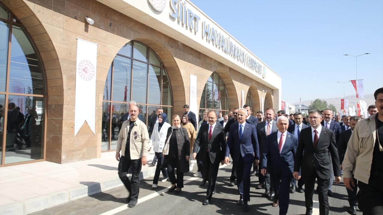Siirt Havalimanı Yeni Terminal Binasıyla Kapasitesini İki Katından Fazlaya Çıkardı