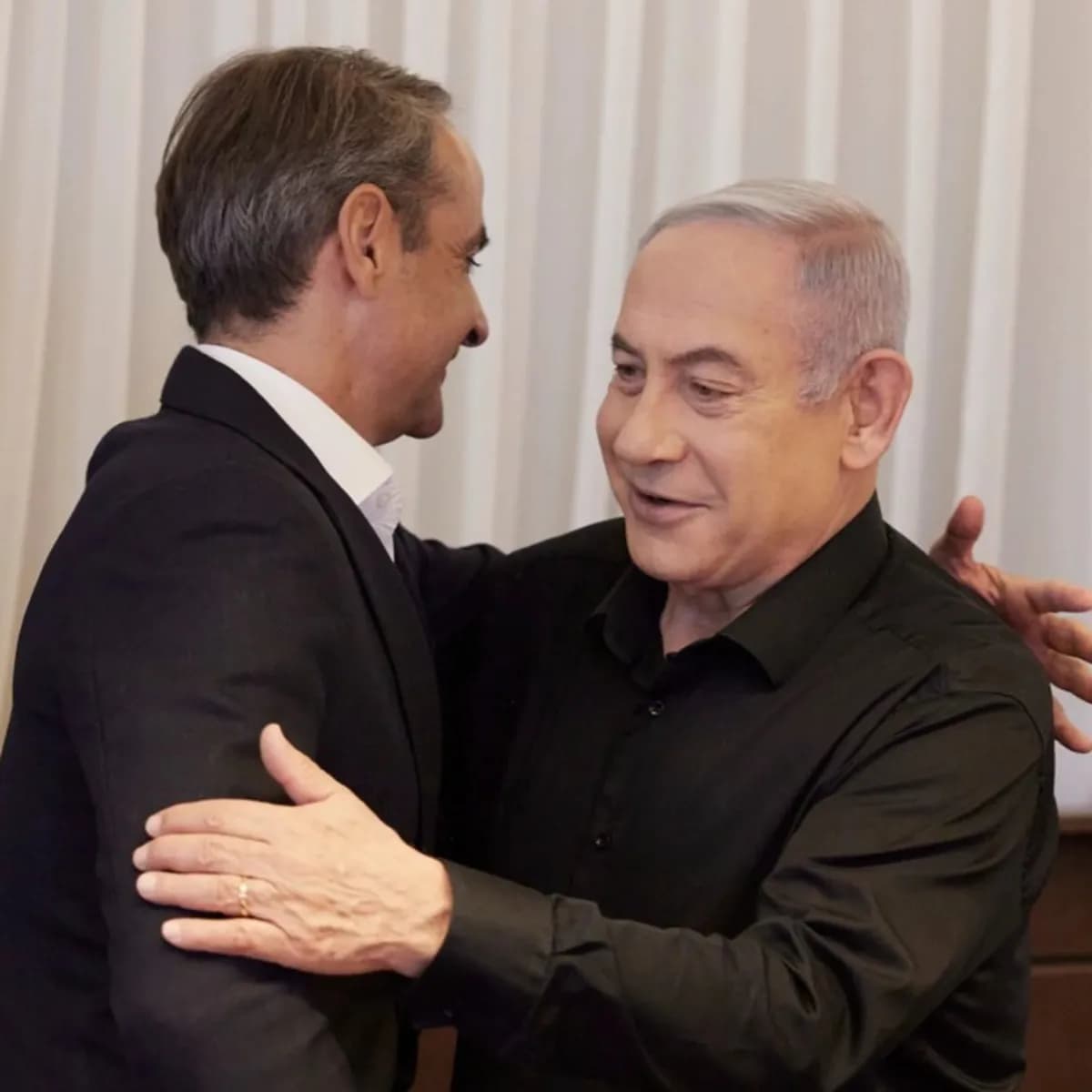 Dünyanın yüzüne bakmadığı katil Netanyahu'ya Miçotakis can simidi oldu! BM'de skandal buluşma