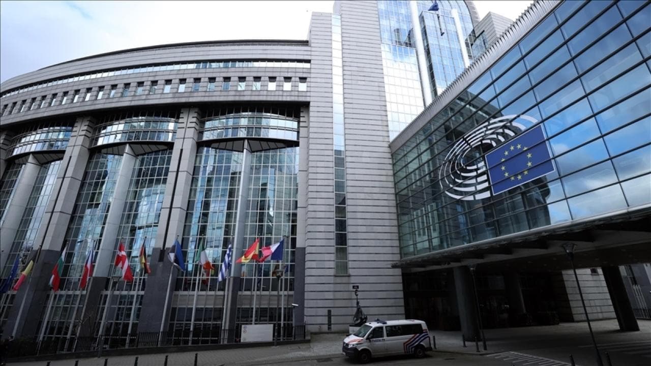 AB, Ukrayna'ya yaklaşık 3 milyar euroluk yeni ödemeyi onayladı