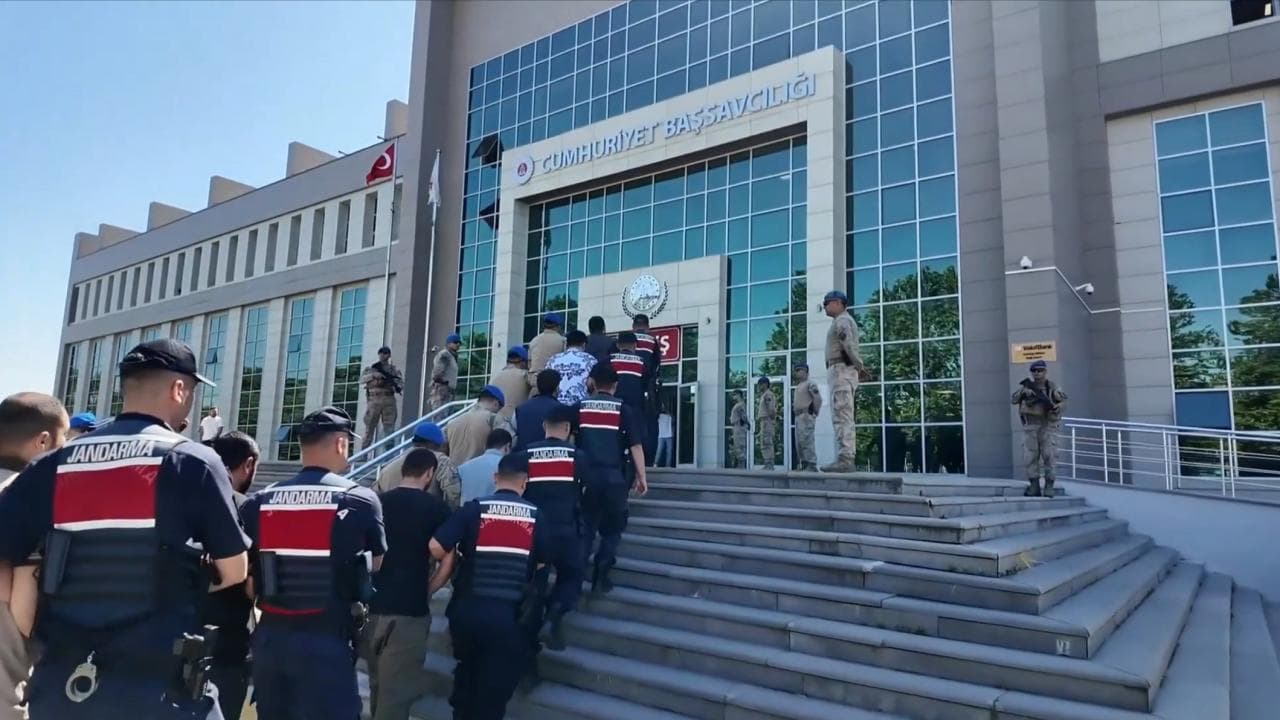 DEAŞ'a Dev Operasyon: 28 Şehirde 83 Gözaltı