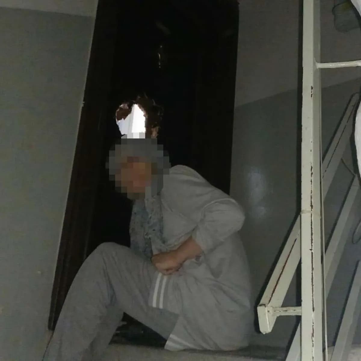 Manisa'da komşu dehşeti: Çelik kapıyı matkapla deldi