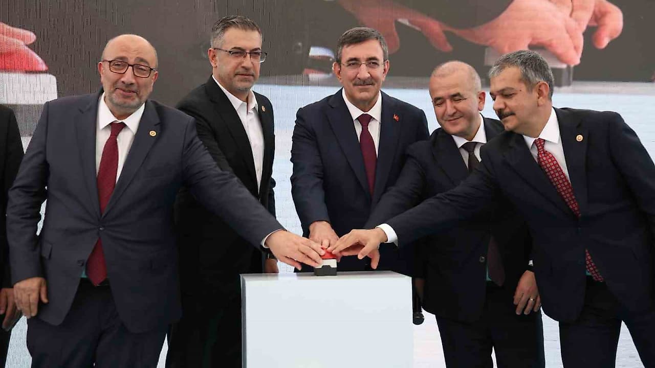 Cevdet Yılmaz: Türkiye Sağlıkta Erişimin En Güçlü Olduğu Ülkelerden Biri