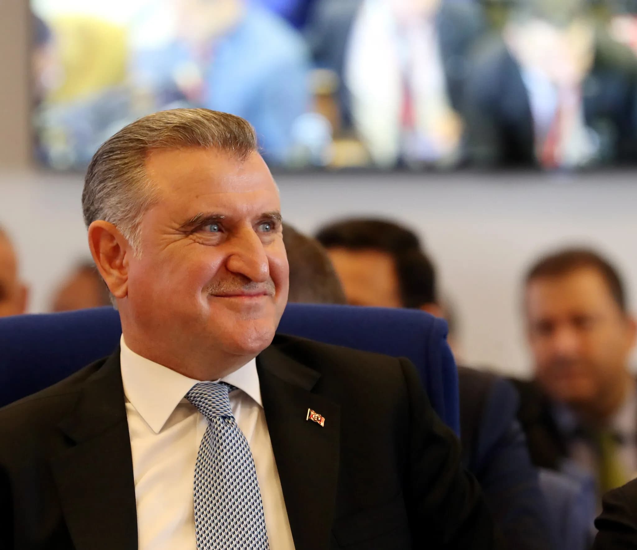 Bakan Osman Aşkın Bak'tan Fransa maçı sonrası milli takıma destek! "Bu çocuklar iyi işler yapacak"