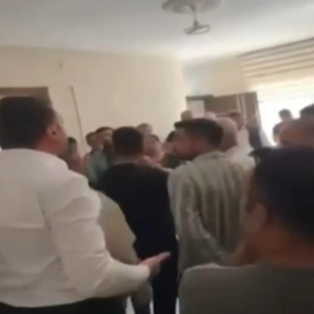 Malatya Arapgir'de Siyasi Gerilim: Parti Binası Krizi Büyüyor