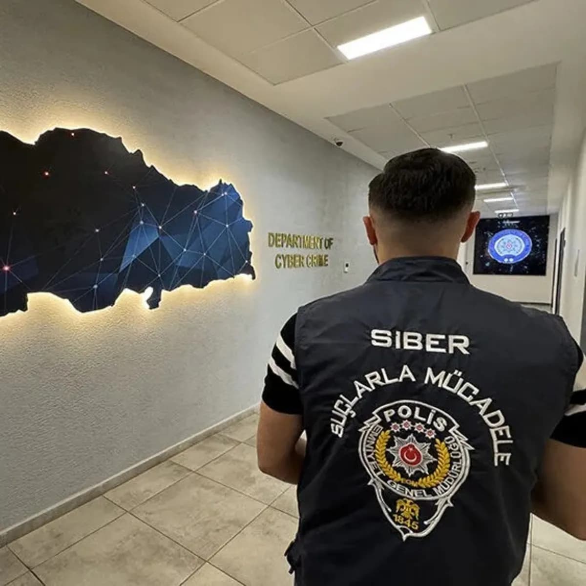 Siber suç şebekelerine operasyon! 473 şüpheli yakalandı