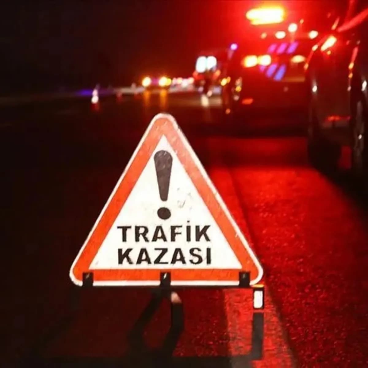 Kütahya'da iki otomobil çarpıştı: 2 kişi hayatını kaybetti