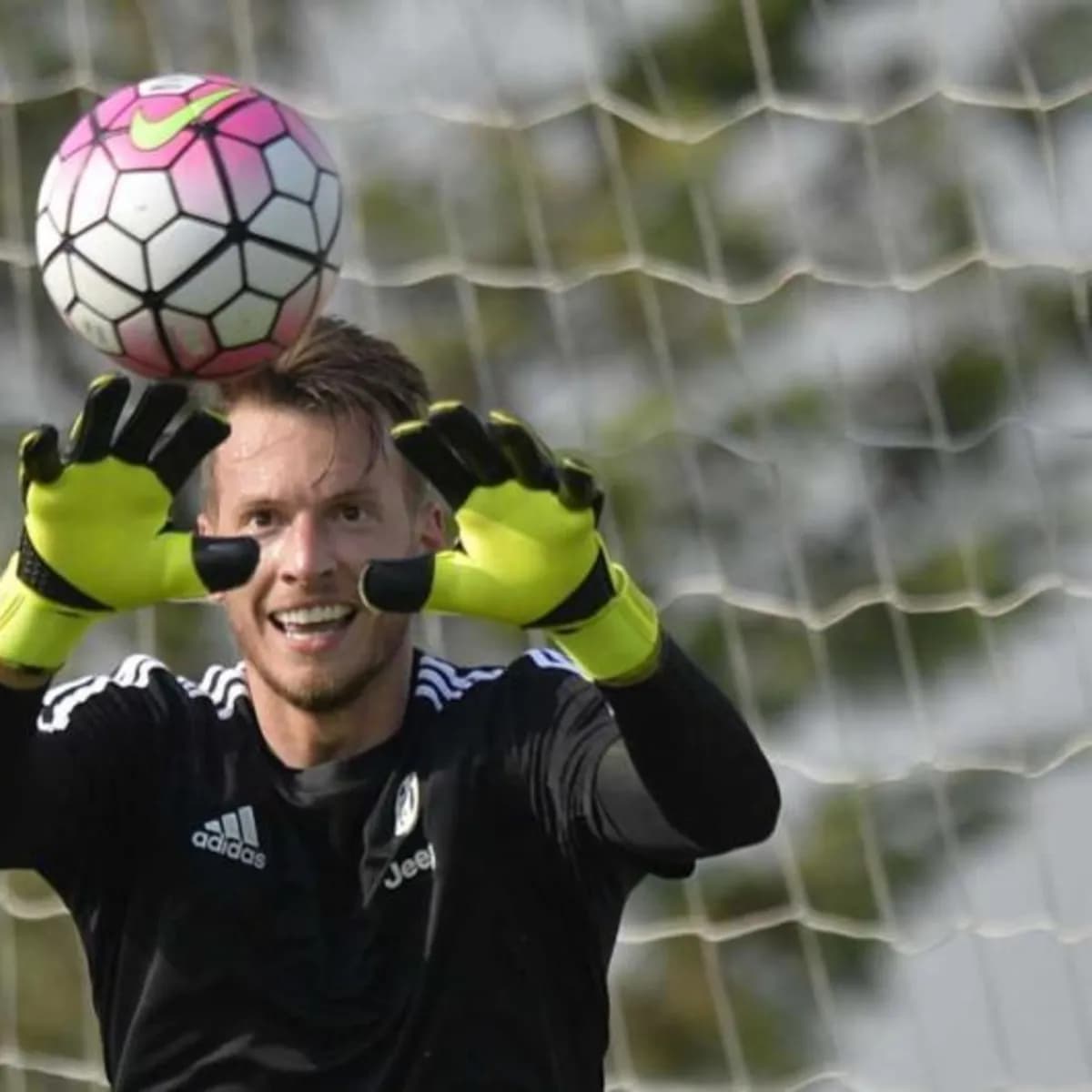 Neto yeniden Juventus’ta: Sözleşme süresi açıklandı