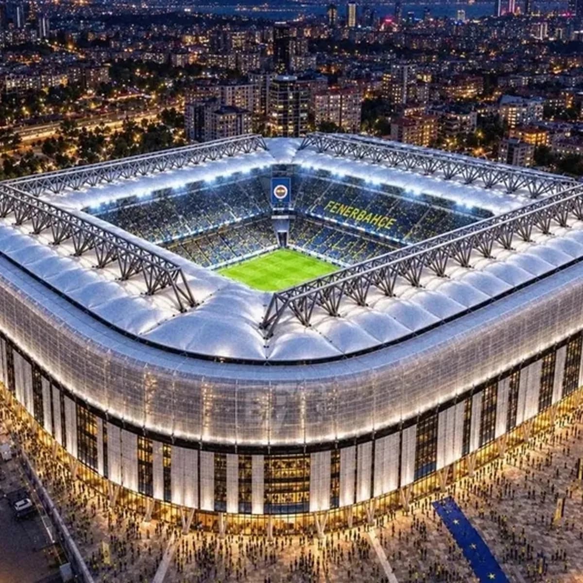 Kadıköy'de tarihi stat devrimi: Fenerbahçe stadyum kapasitesini 64 bine çıkaracak projeyi duyurdu