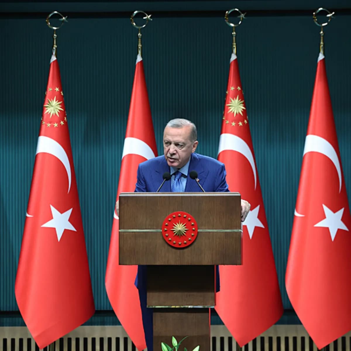 Başkan Erdoğan: Hak yiyenleri asla savunmayız