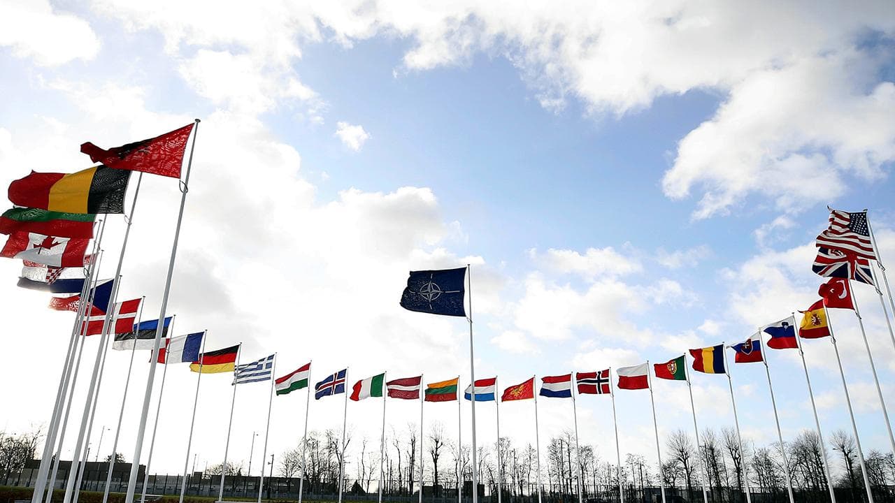 NATO: Rusya'nın güç kullanma tehdidini ve nükleer söylemlerini kınıyoruz