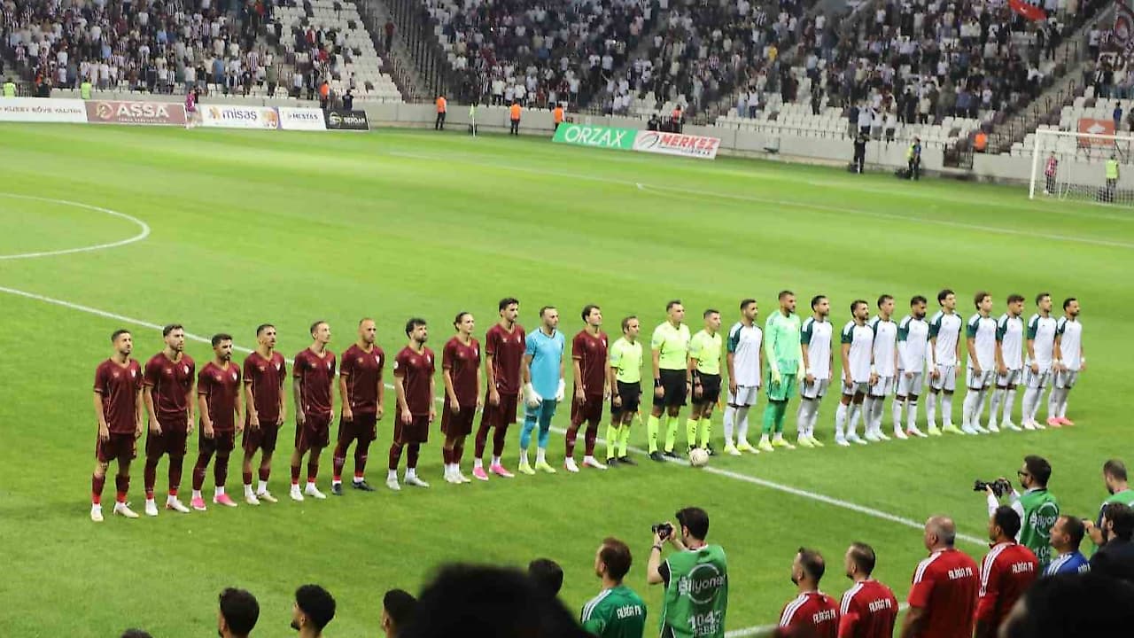 Elazığspor - Çorluspor 1947 maçı hakemleri açıklandı
