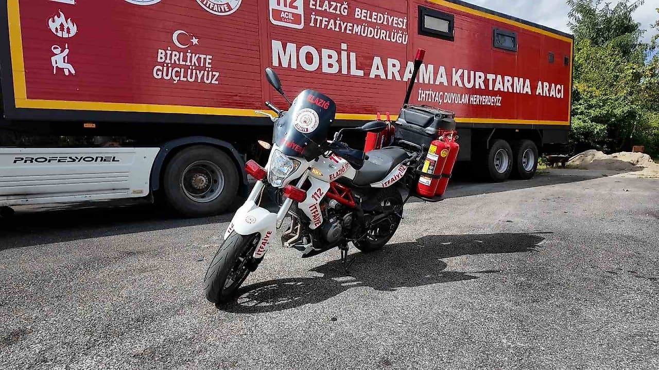 Elazığ İtfaiyesine Yeni Takviye: Öncü Motosiklet ve Mobil Müdahale Aracı