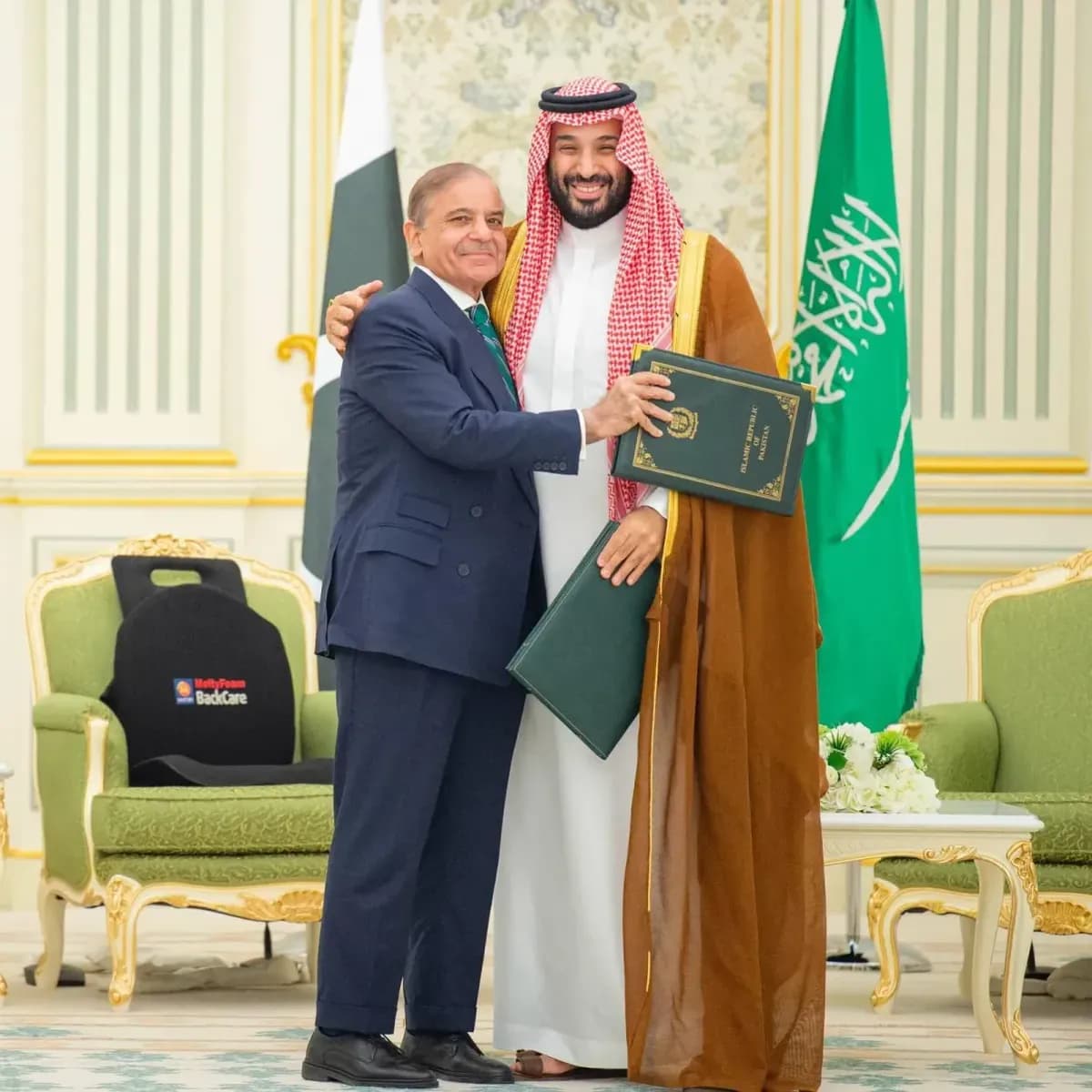 Orta Doğu'da dengeler değişiyor: Pakistan ve S. Arabistan'dan ittifak vurgusu