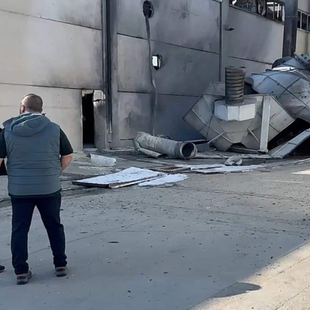 Torbalı'daki Metal Fabrikasında Patlama: 7 Yaralı