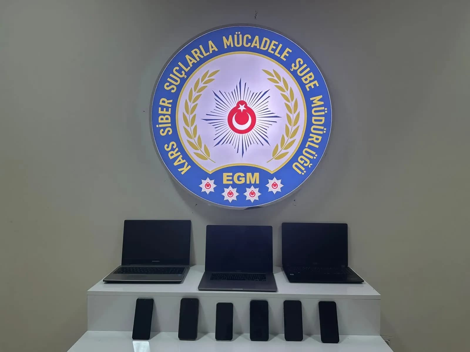 Kars Merkezli Yasa Dışı Bahis Operasyonu: 3 İlde 5 Gözaltı