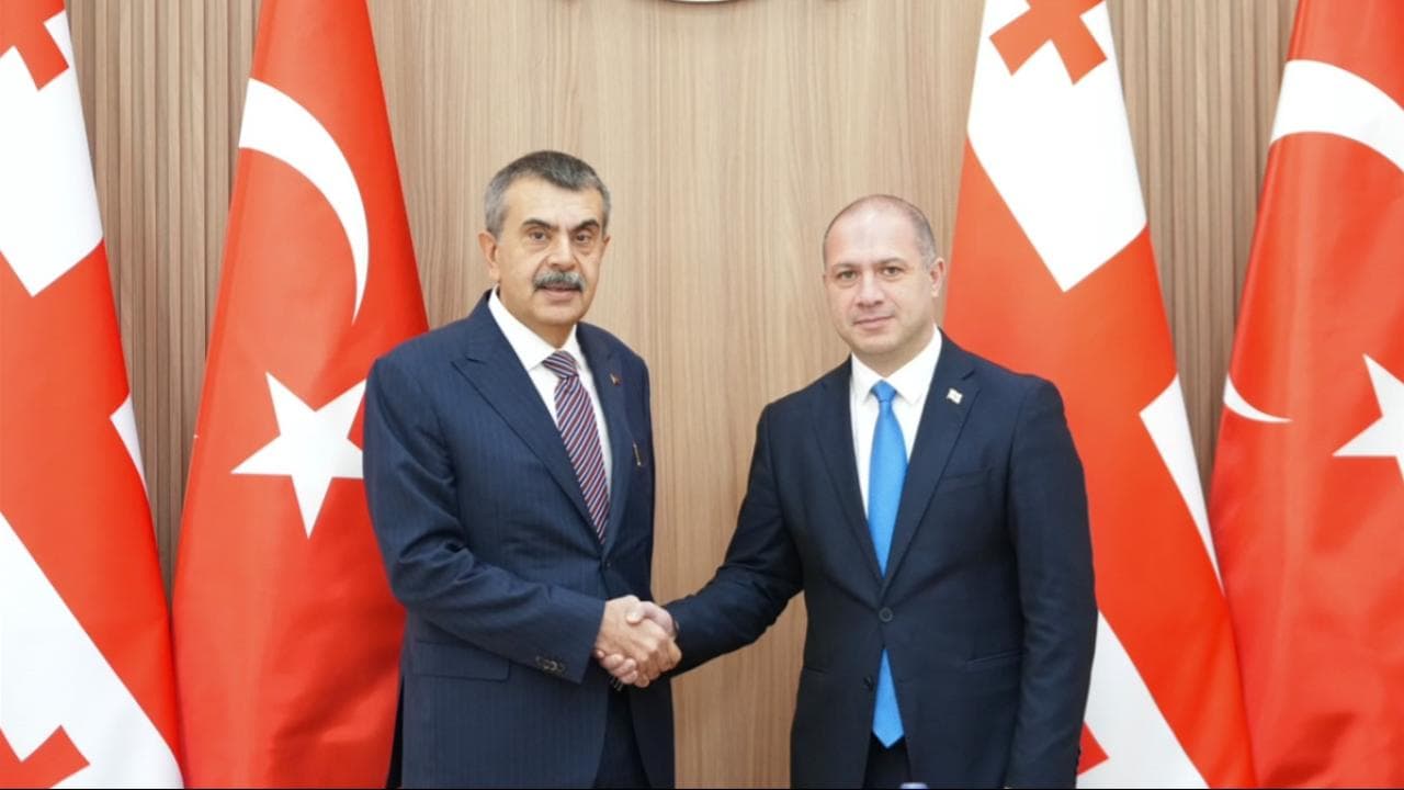 Türkiye ve Gürcistan Arasında Yıllardır Bekleyen Eğitim Anlaşması İmzalandı