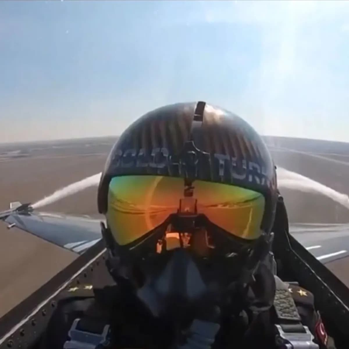 Gökyüzünün Gururu SOLOTÜRK: F-16 ile Sergilenen Görkemli Performans