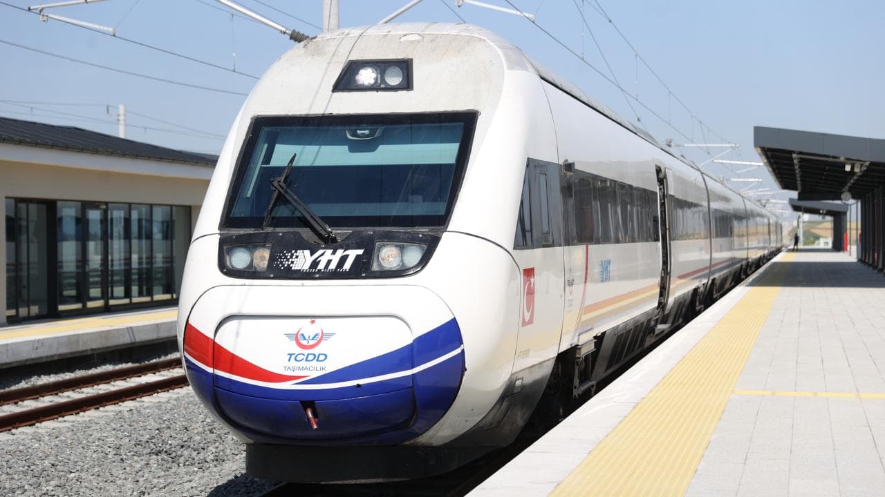 Halkalı-Kapıkule Hızlı Tren Hattı'nın Çerkezköy-Kapıkule Kesimi Hizmete Giriyor