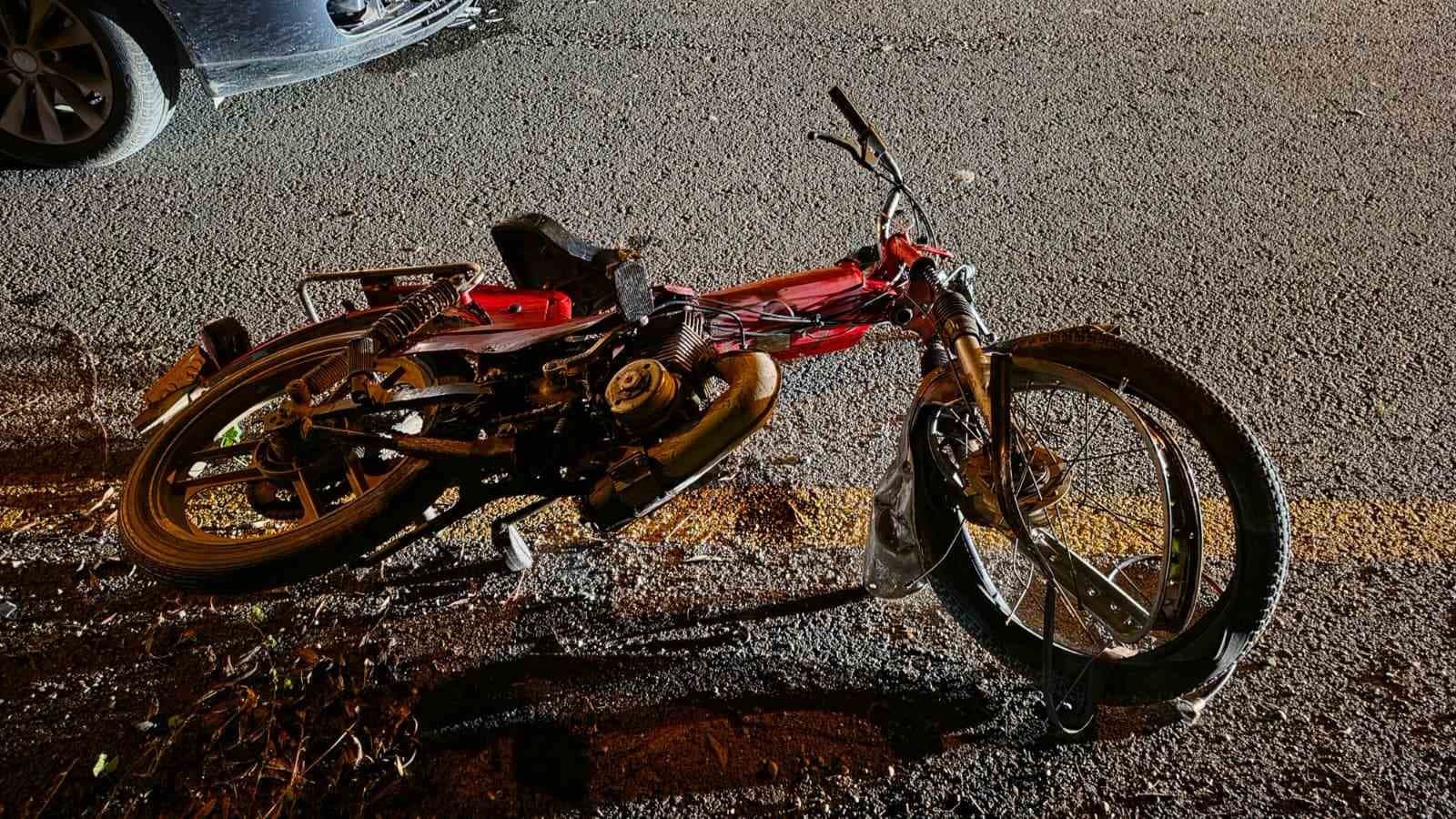 Sakarya'da Motosiklet ile Otomobil Çarpıştı: 1 Ölü