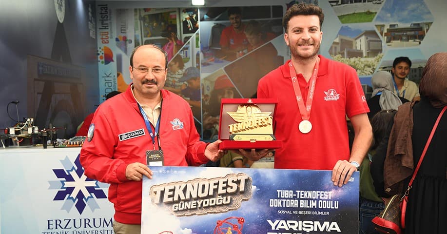 ETÜ Akademisyenine TÜBA-TEKNOFEST Doktora Bilim Ödülü