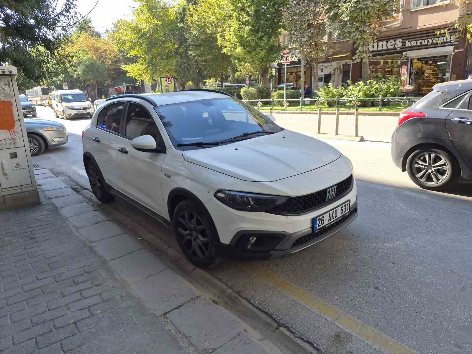 Eskişehir'de Otomobilin Çarptığı Yaşlı Adam Yaralandı