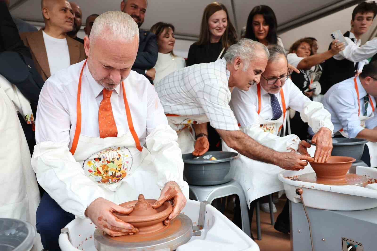 Fransız Sanatçı Stephane Montalto: "İtalyanlara Menemen'i Örnek Alın Dedim"