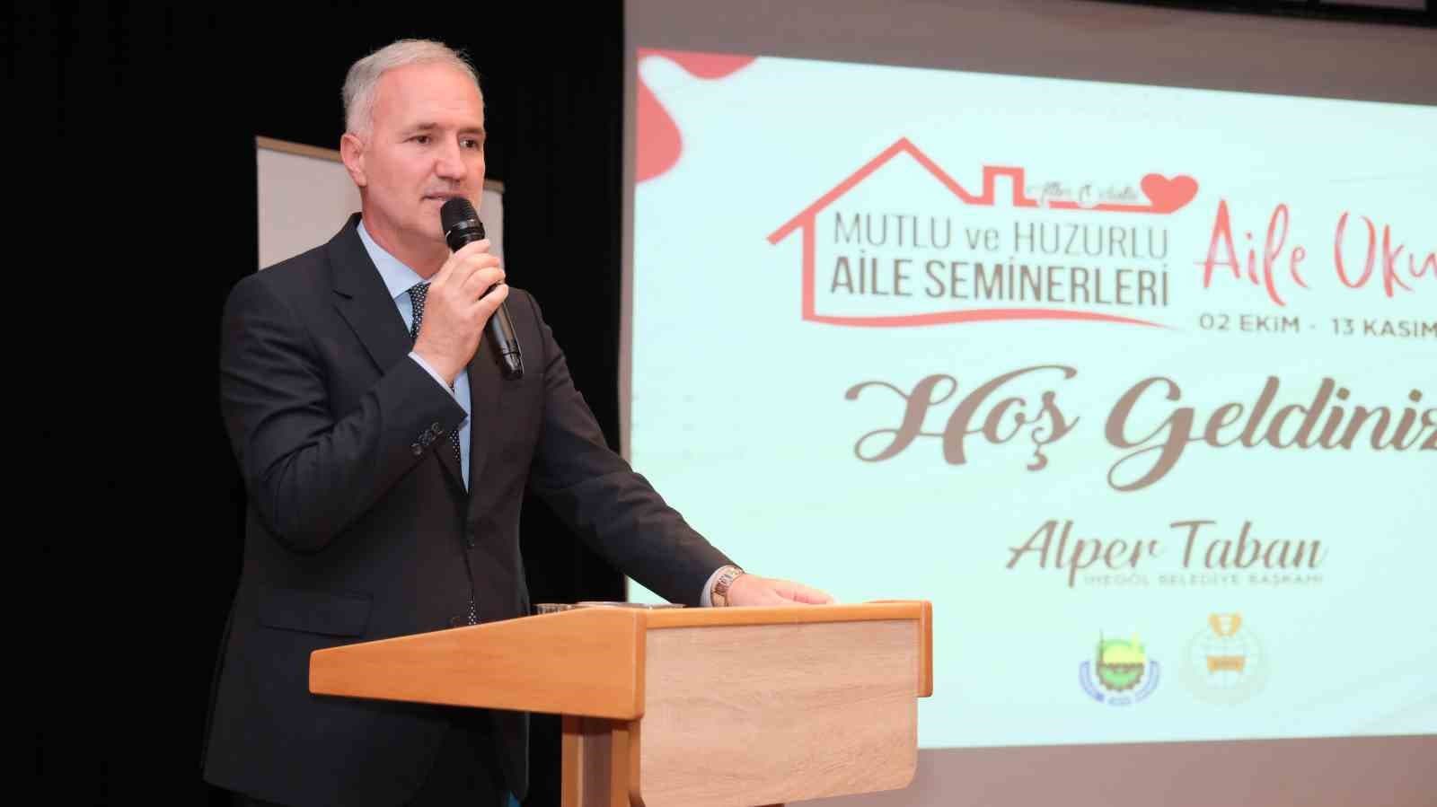 İnegöl'de 8. Aile Okulu Seminerleri Başladı