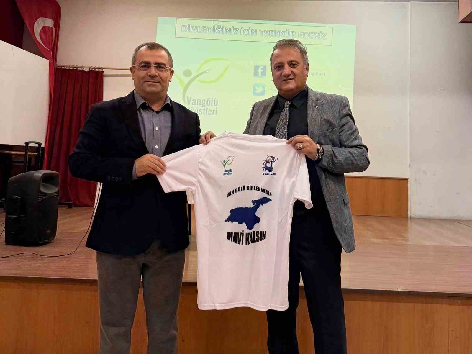 Van Gölü'nü Koruma Bilinci Gençlere Aşılıyor