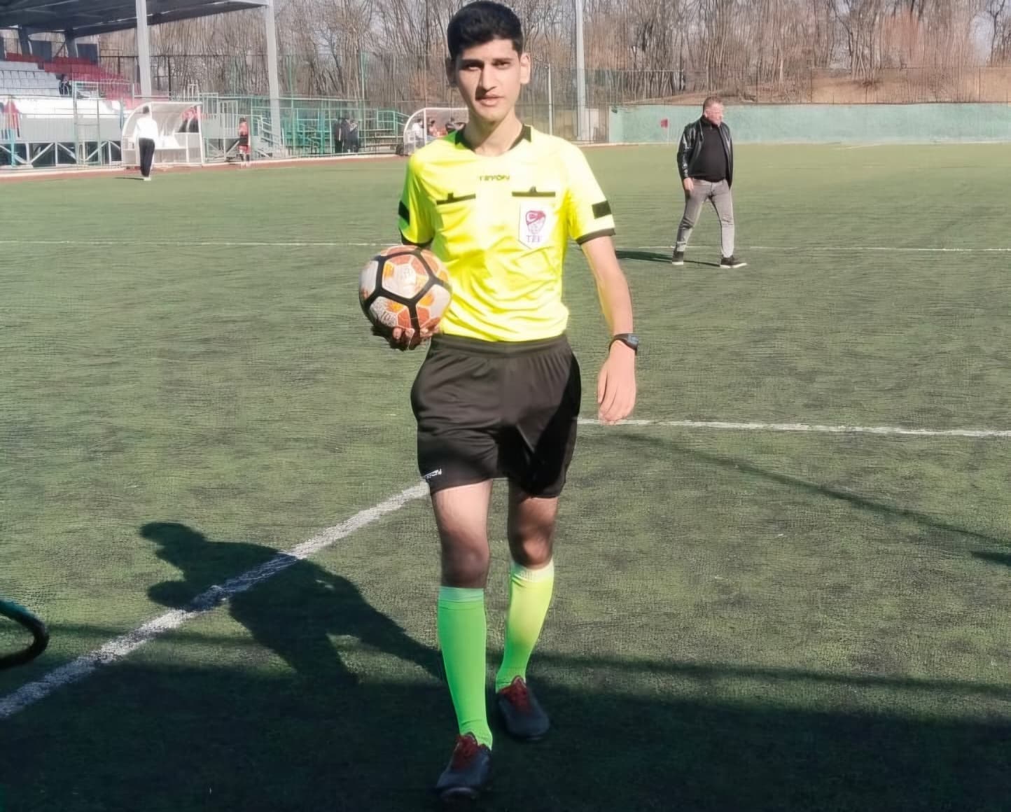 Genç Hakem Kurtça Sefa Demir'den Azim Örneği