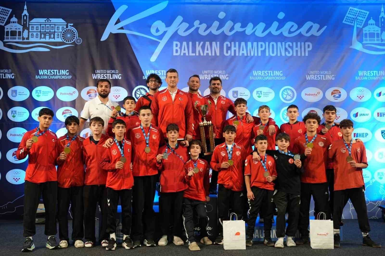 Denizlili Güreşçilerden Balkan Şampiyonası'nda Büyük Başarı