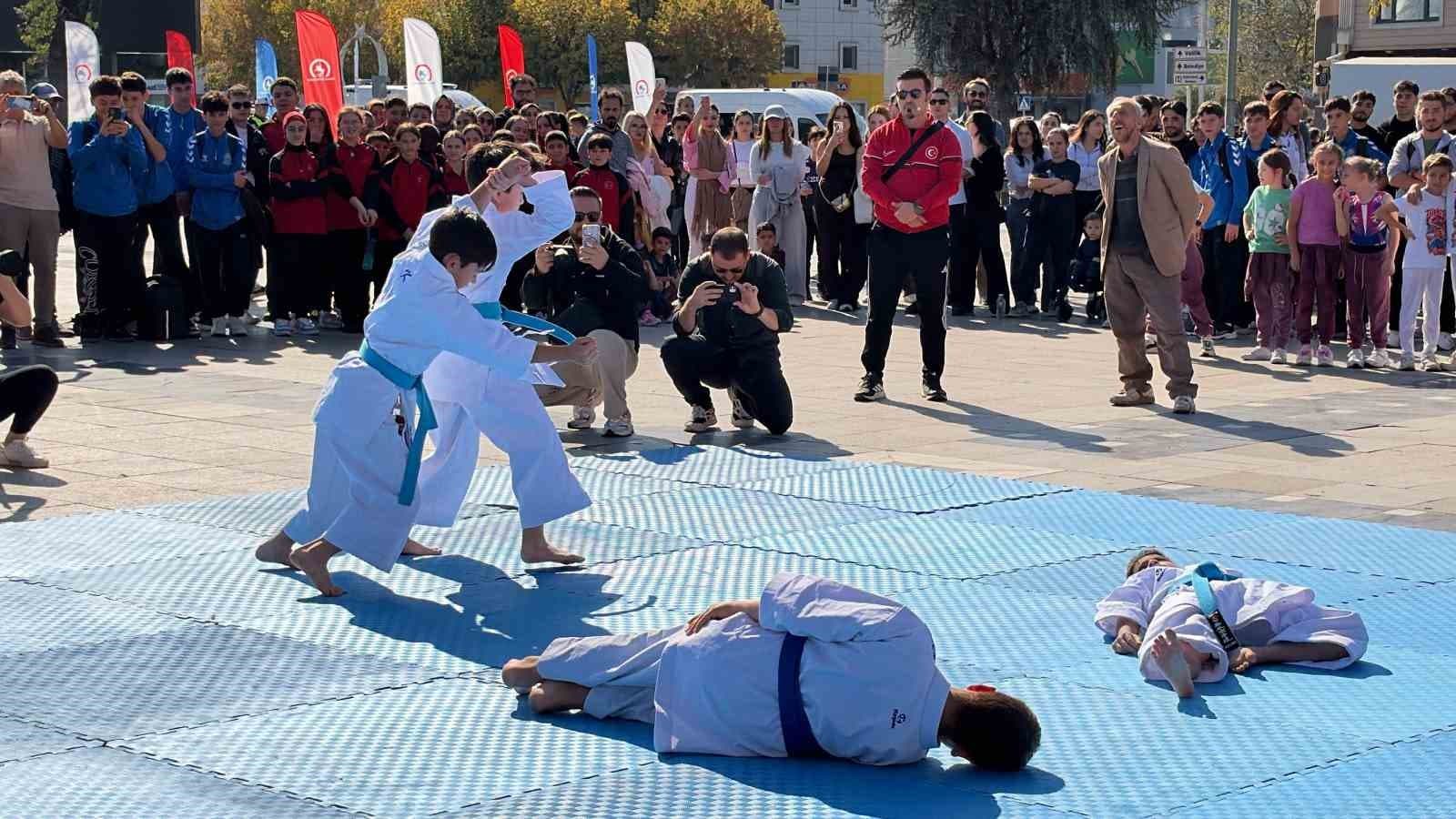 Düzce'de Amatör Spor Haftası Coşkusu