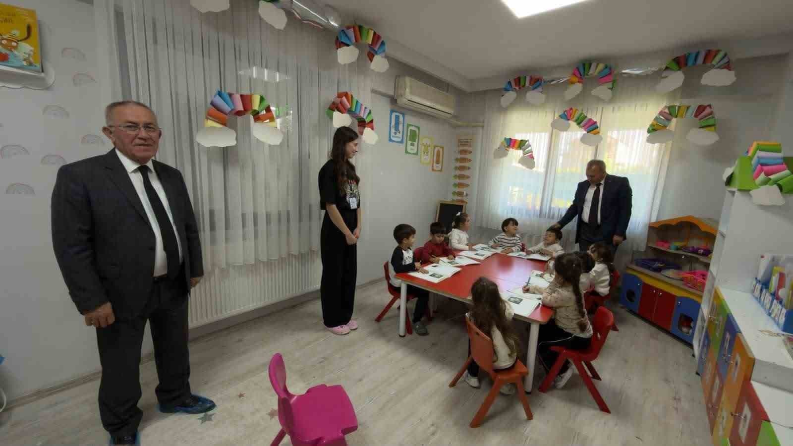 Sarıgöl'de Eğitim Yöneticilerinden Anaokulu Ziyareti