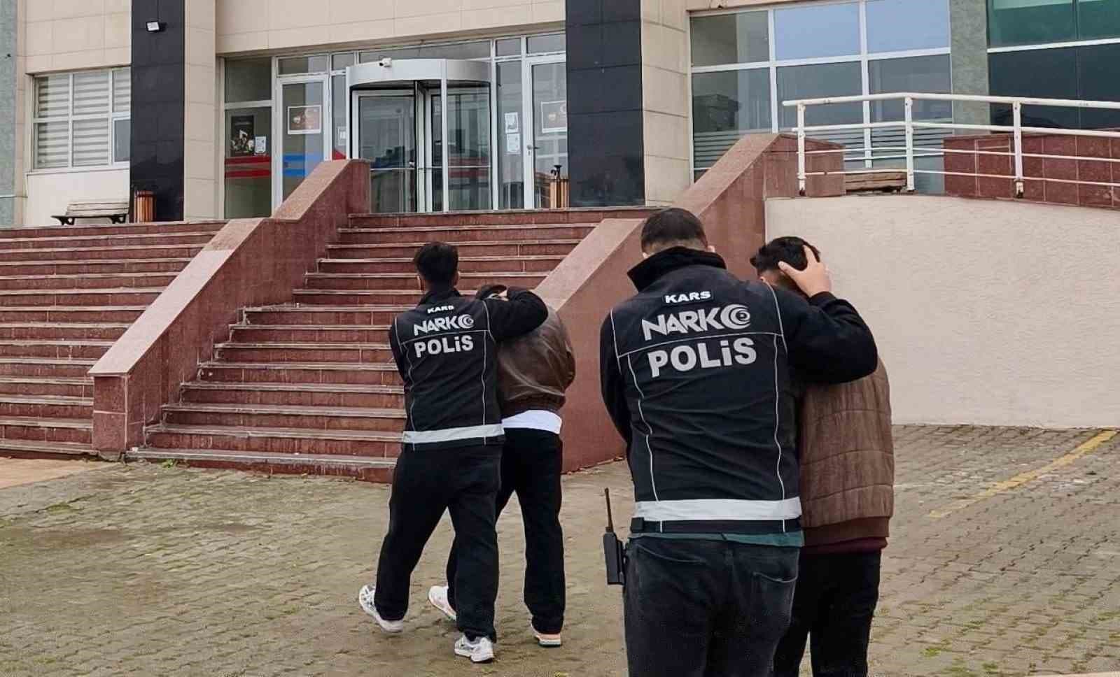 Kars'ta Uyuşturucu Operasyonu: 2 Kişi Tutuklandı