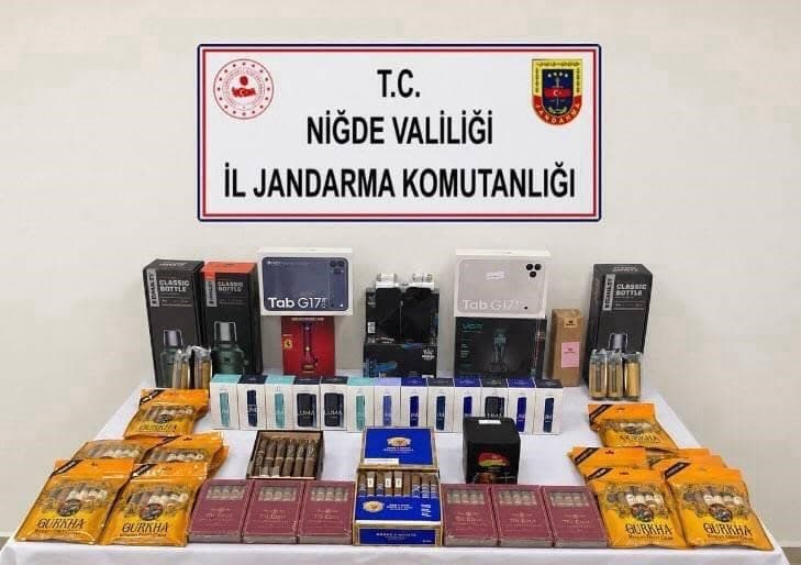 Niğde'de Kaçakçılık Operasyonu: Çok Sayıda Elektronik ve Tütün Ürünü Yakalandı