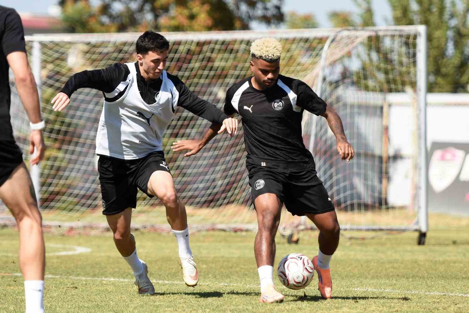 Manisa FK, Kayserispor Maçı İçin Hazırlıklarını Sürdürüyor