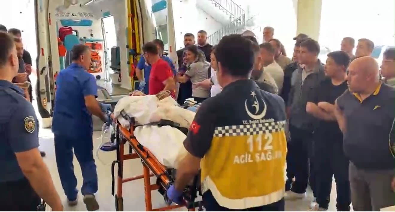Gazipaşa'da İş Makinesine Sıkışan 15 Yaşındaki Çocuk Ağır Yaralandı