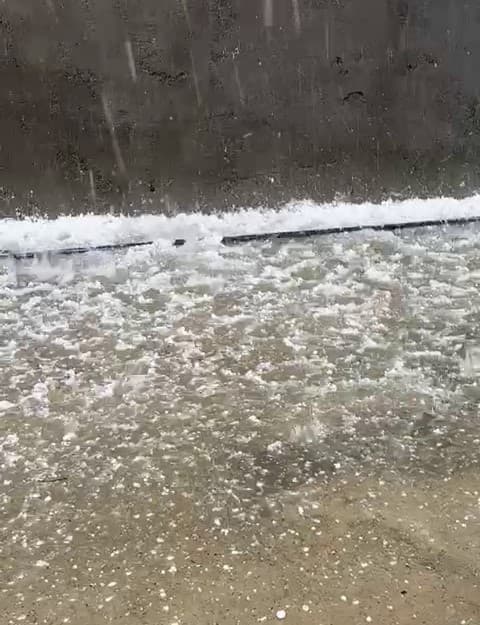 Kahta'da Şiddetli Dolu Yağışı Ulaşımı Zorlaştırdı