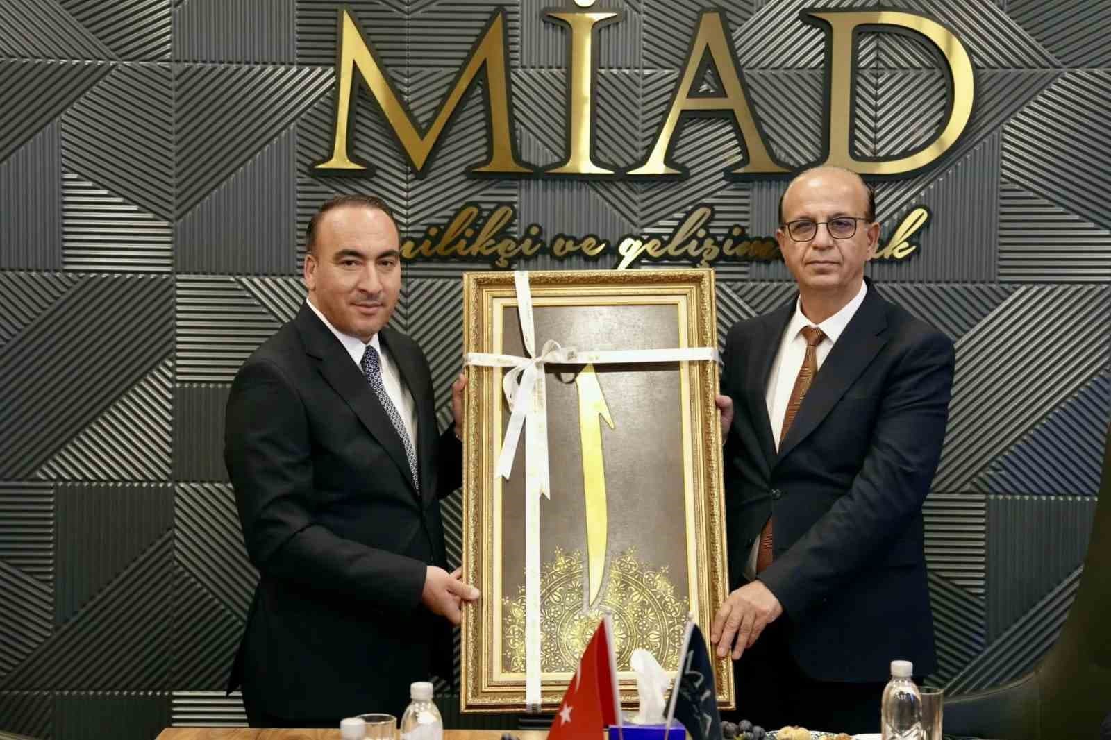 Başkan İlhan Geçit'ten MİAD Malatya Şubesi'ne Ziyaret