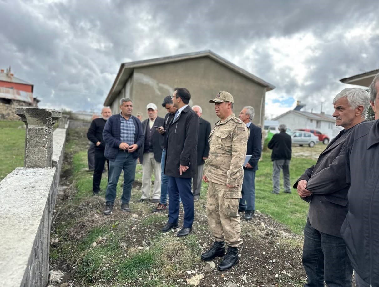 Kaymakam Taşkıran Kalkancı Köyü Sakinleriyle Bir Araya Geldi