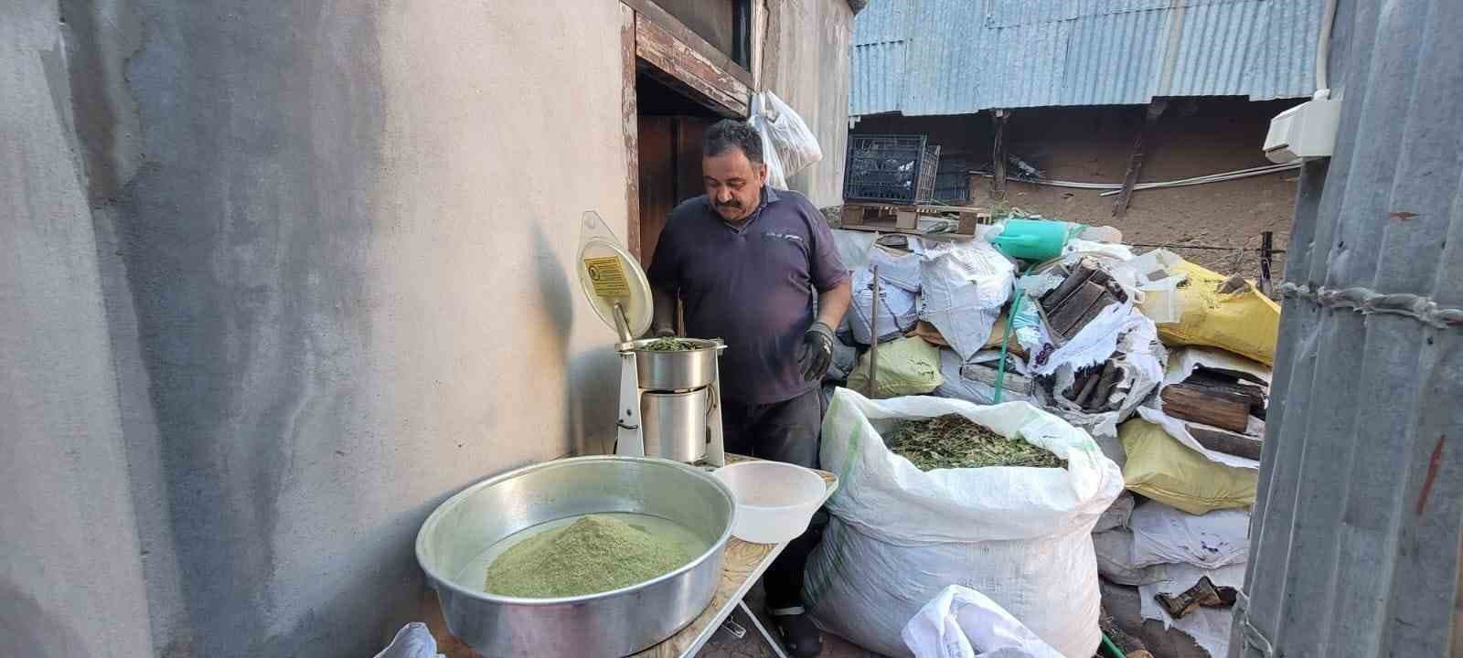 Kemaliye'nin Asırlık Mirası: 120 Bitkili Zetrin Baharatı