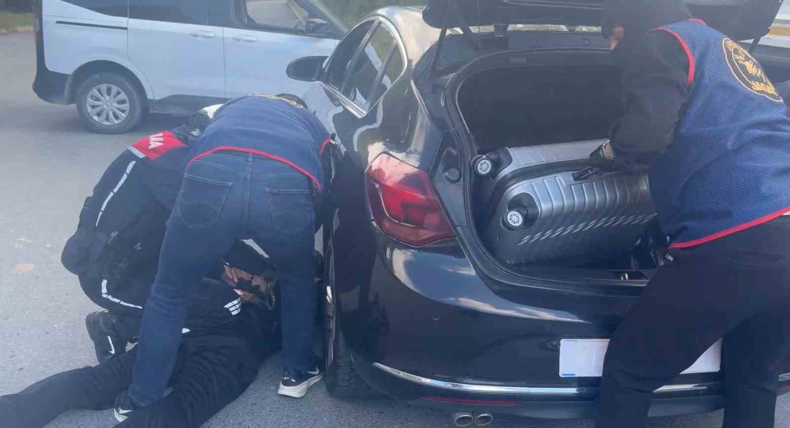 Eyüpsultan'da Dev Kokain Operasyonu: 51 Kilogram Uyuşturucu Ele Geçirildi