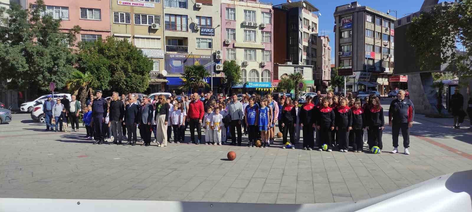 Burhaniye'de Amatör Spor Haftası Coşkuyla Başladı