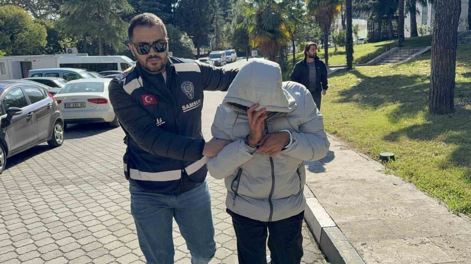Samsun'da Kıskançlık Krizi: Karısını Bıçaklayan Koca Adliyeye Sevk Edildi