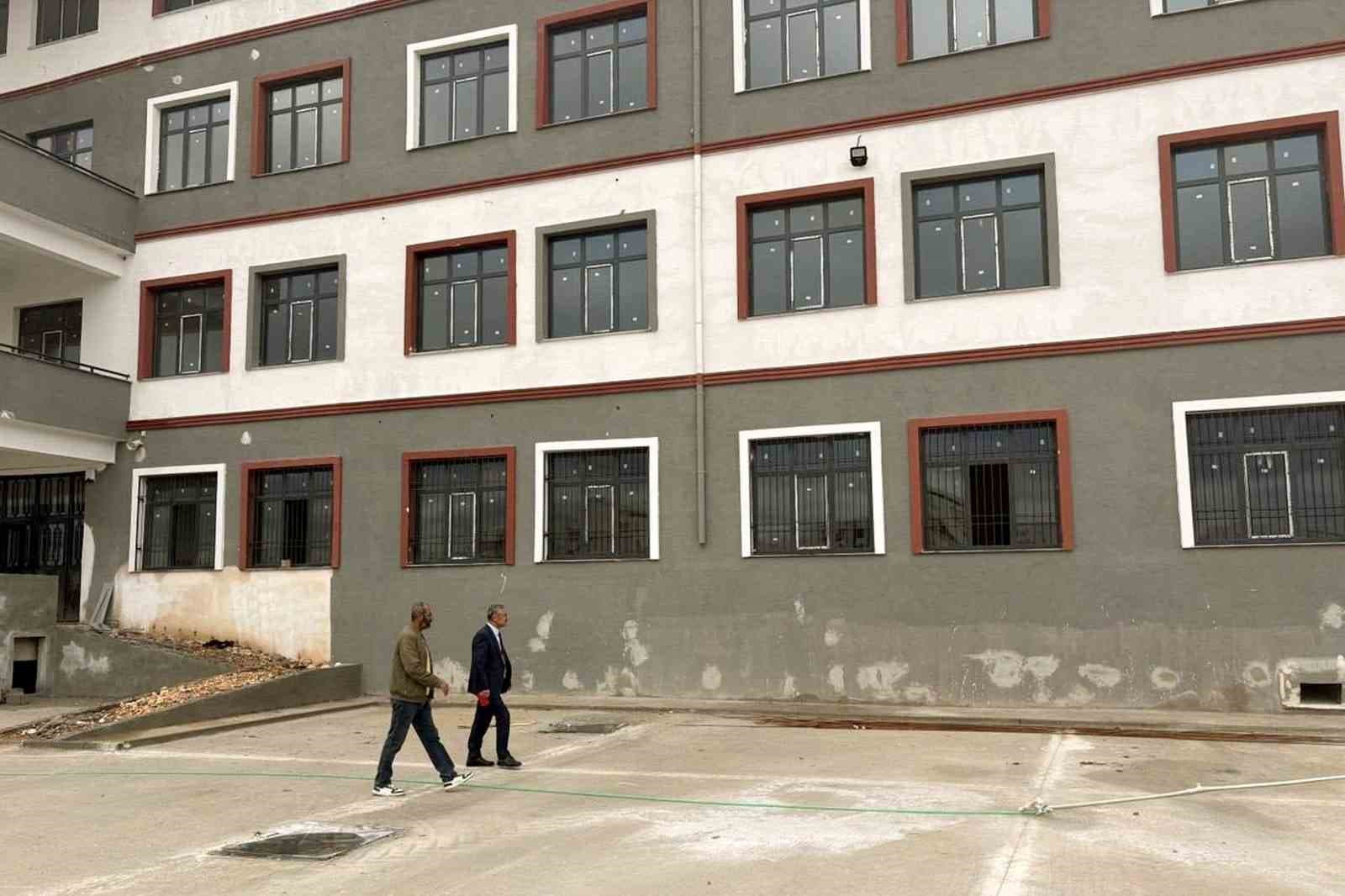 Araban'daki 32 Derslikli Okul İnşaatında Sona Gelindi