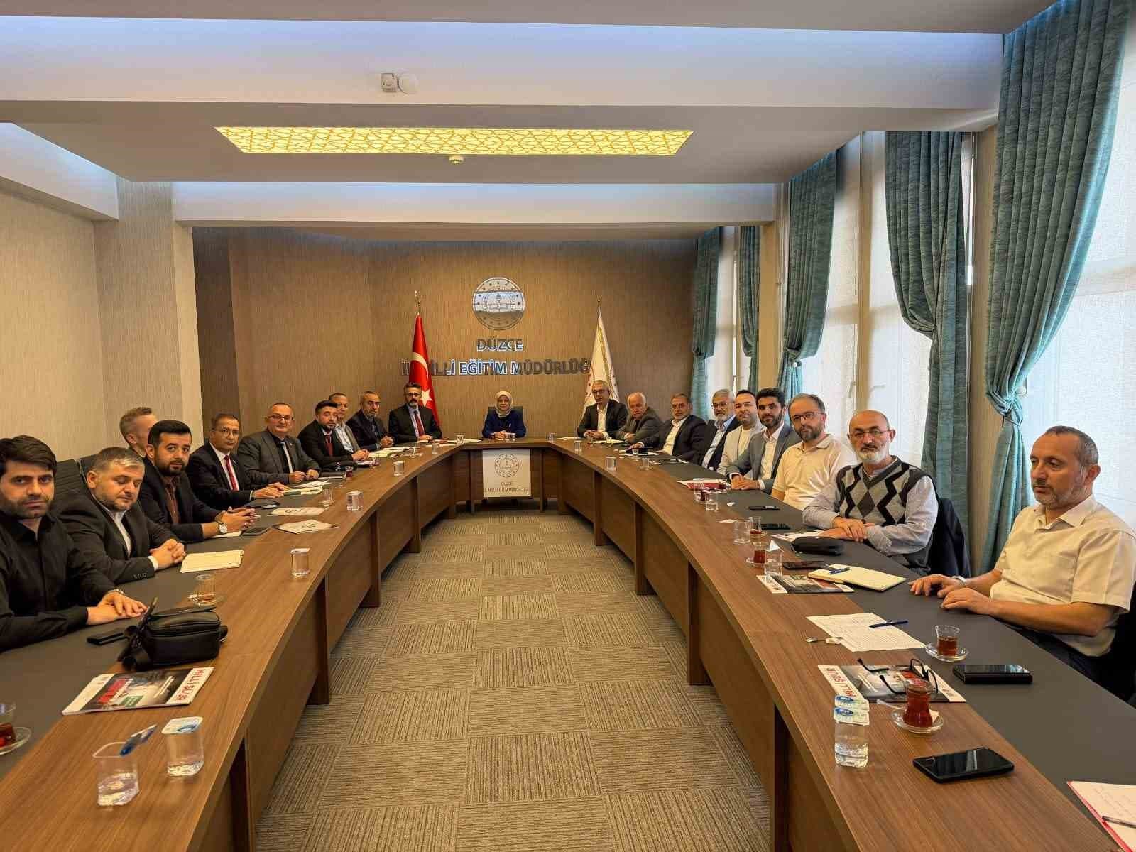 Düzce'de İmam Hatip Okullarının Eğitim Süreçleri Değerlendirildi