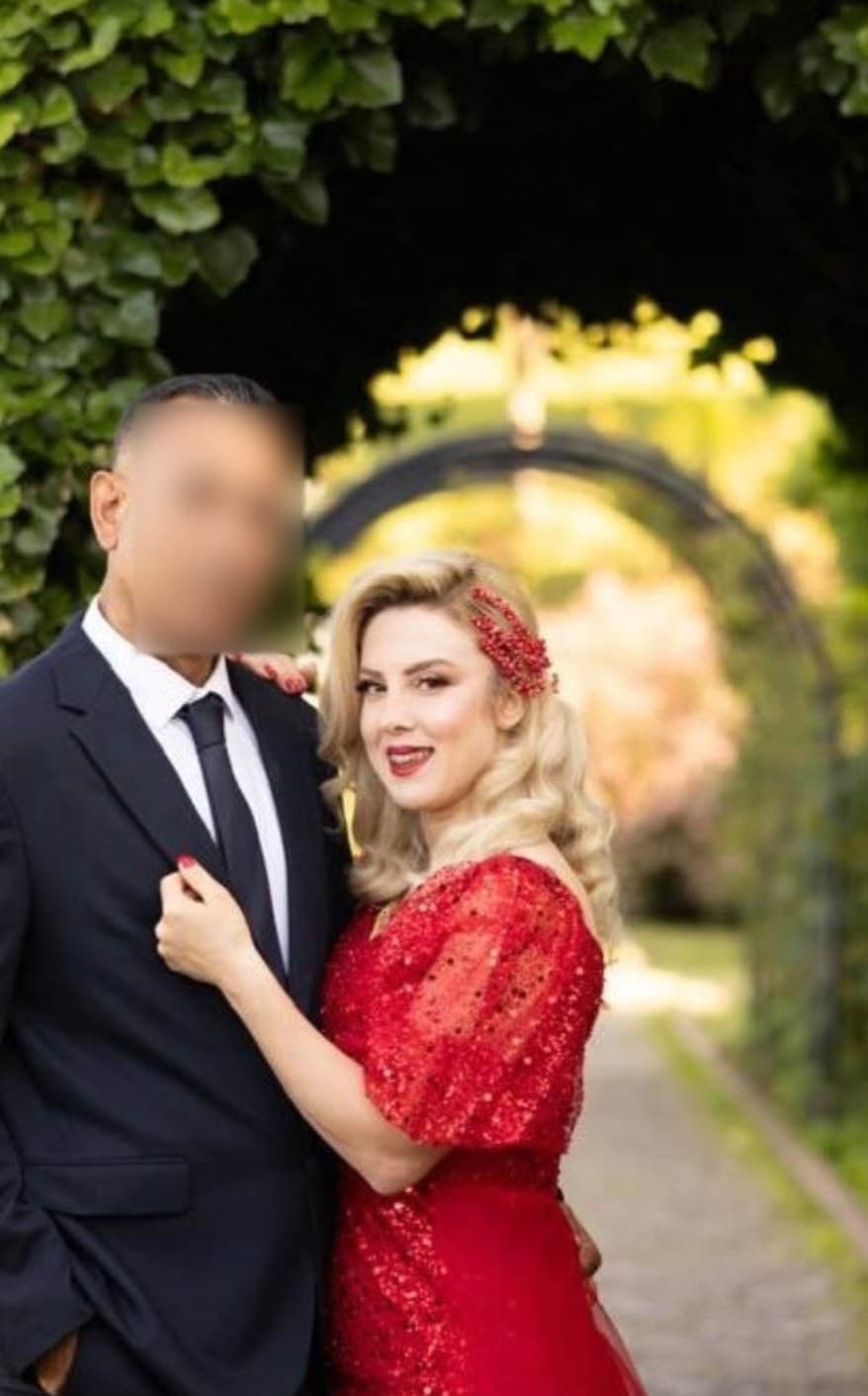 Eski Eşi Tarafından Silahla Vurulan Kadın Hayatını Kaybetti